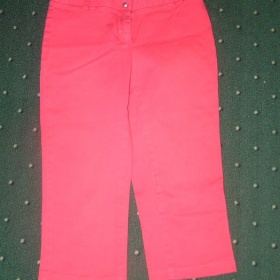 Korálové 3/4 kalhoty Sisley