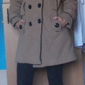 Hnědý - černý  zimní kabát HM - foto č. 1