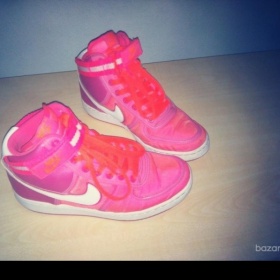 Ružové tenisky Nike