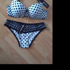 Černobílý puntíkovaný komplet - push - up podprsenka + kalhotky neznačková