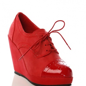 Červené kotníčkové na klínku  -