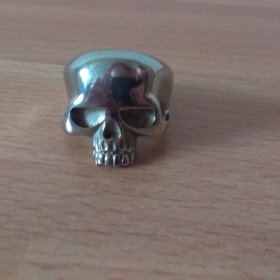 Stříbrný  prsten - lebka neznačková - foto č. 1