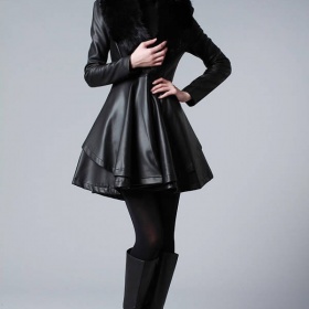 Černý kabát S kožešinou