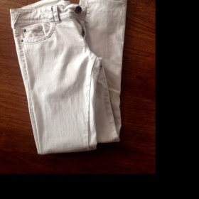 Světlounce smetanové strečové džíny neznačkové - foto č. 1
