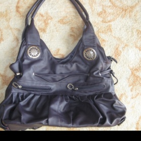 Fialová kabelka Neznačková