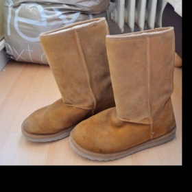 Hnědé válenky Next