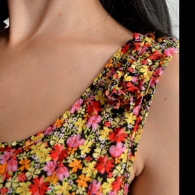 Barevný floral top s mašličkama neznačkové