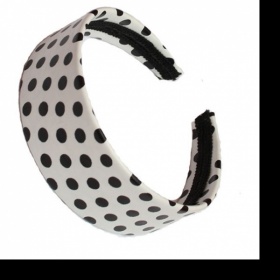 Čelenka do vlasů, která netlačí za ušima