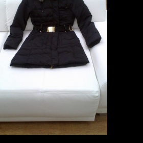 Černý péřový kabát Mango