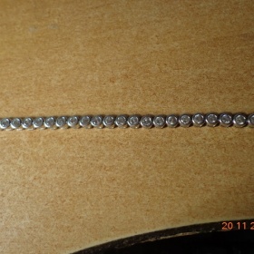 Stříbrný náramek s kamínky Zlatnictví