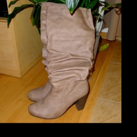 Hnědé  kozačky New Yorker - foto č. 1