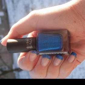 Jak pilovat nehty, aby nepůsobily placatě?