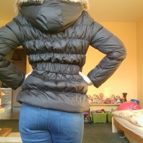 Černá bunda neznačková - foto č. 1