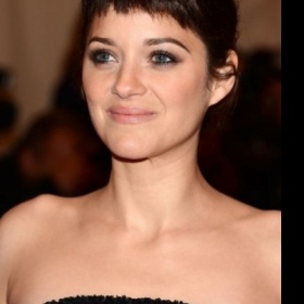 Ofina střižená u čela