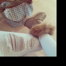 Hnědé válenky neznačkové