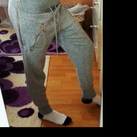 šedé tepláky se sníženým sedem se zipky neznačkové