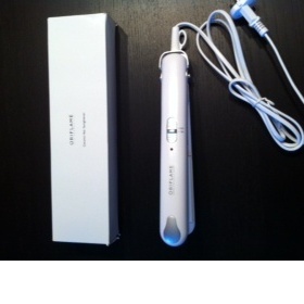 Keramická žehlička na vlasy Oriflame - foto č. 1