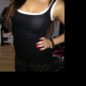 Černé neprůhledné tílko s Krajkou