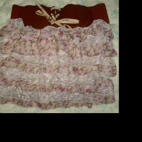 Květovaná růžová sukně neznačková - foto č. 1