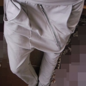 Hnědé světle harémové kalhoty se zipem Italy - foto č. 1