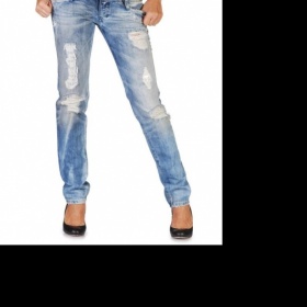 Roztrhané Diesel Matic...jakou velikost?