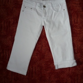 Bílé 3/4 džíny - foto č. 1