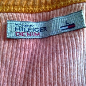 Batikované růžové triko Tommy Hilfiger
