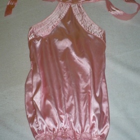 Růžová halenka do tanečních, na zábavu.