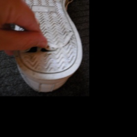 Botasky - po 1-2 měsíci díra v podrážce