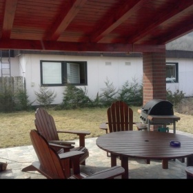 Má právo soused vstoupit na můj pozemek a zateplovat svuj motel?