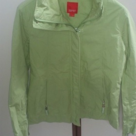 Hrášková jarní zelinkavá bunda Esprit