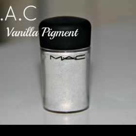 Pigment vanilla MAC - foto č. 1
