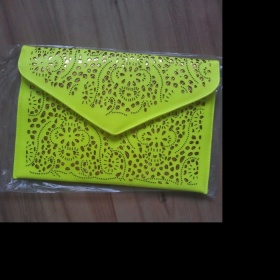 Kde sehnat neonové psaníčko s průstřihy