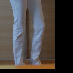 Bílé džíny Terranova - foto č. 1