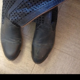 Modré letní kozačky - škrábance