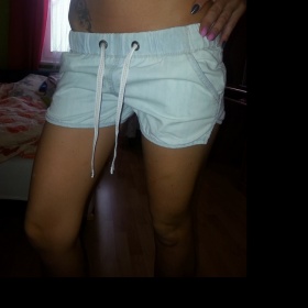 Světle modré riflové šortky Terranova - foto č. 1