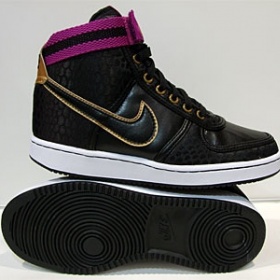 Černé kotníkové boty Nike vandal - foto č. 1