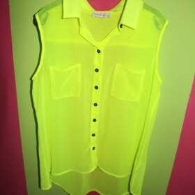 Lak barvy ostře žlutého zvýrazňovače