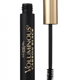 Kde sehnat řasenku L'Oréal Paris Voluminous v karbonově černé?