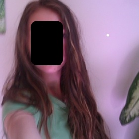 Tmavá studená hnědá barva na vlasy