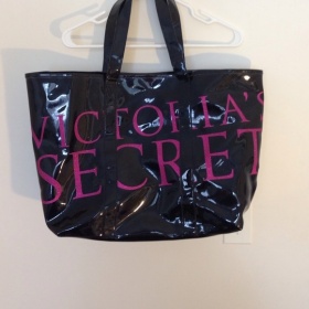 Černá taška kabelka Victoria's Secret - foto č. 1