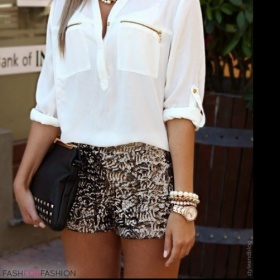 Kde sehnat zlaté/stříbrné šortky?