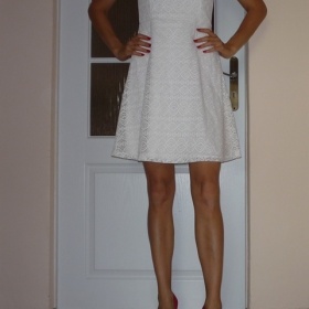 Krémové krajkové šaty neznačková