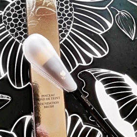 Brush štětec na tekutý make - up Lancome