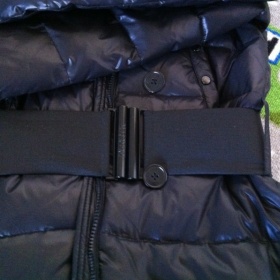 Černý pásek na bundu H&M - foto č. 1