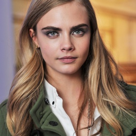 Z blond na světle hnědou