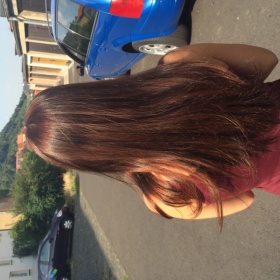 Kde si nechat přebarvit vlasy do přirozené, , myší" hnědé?