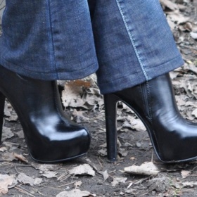 Kozačky na vyšším, ale širokém, podpatku