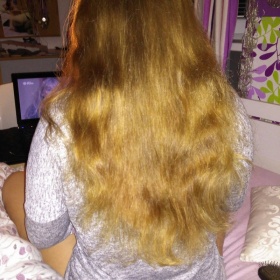 Oživení špinavých blond vlasů