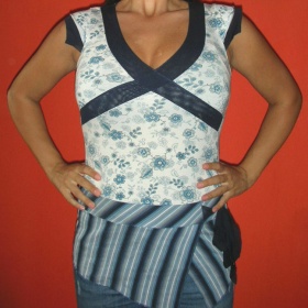 Dlouhé bavlněné modrobílé tričko Promod